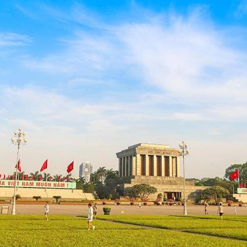 Sightseeing at Ba Dinh Square in Hanoi